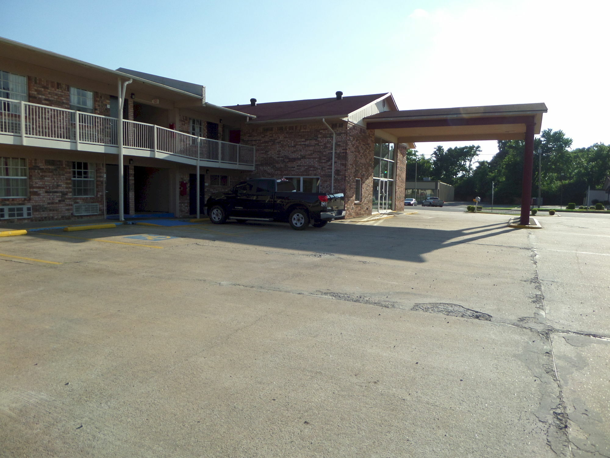 Lodge &